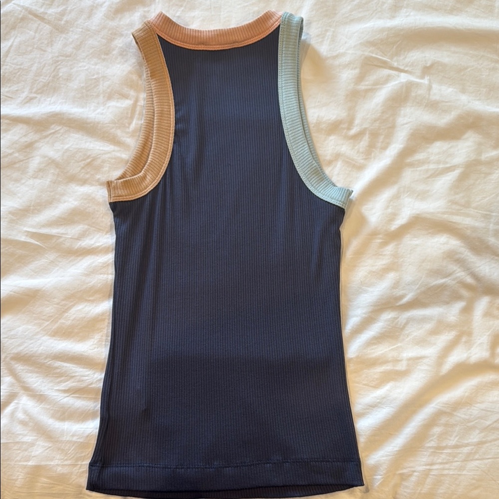 Colorblock Ribbed VICI Tank Top - Picture 2 of 3